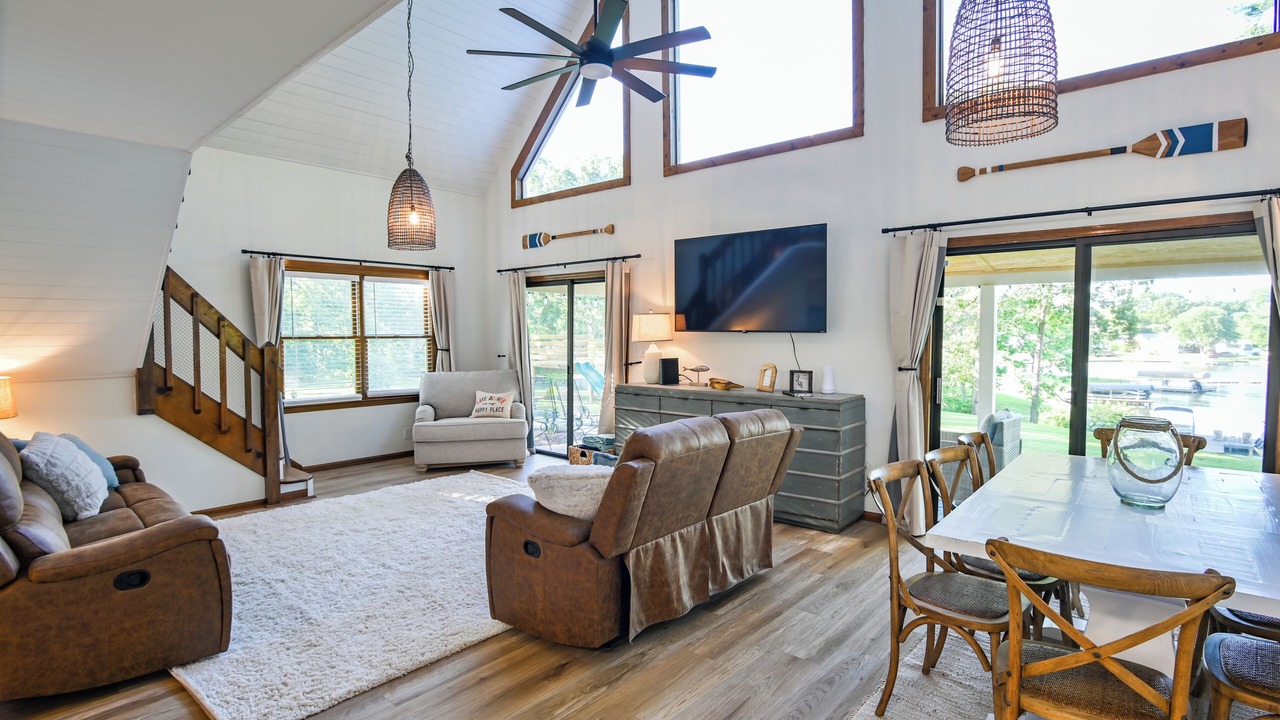 Photo of Livingroom in Eatonton