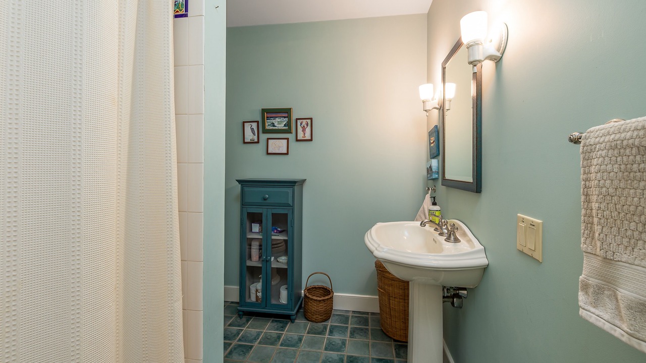Photo of Bathroom in Harpswell