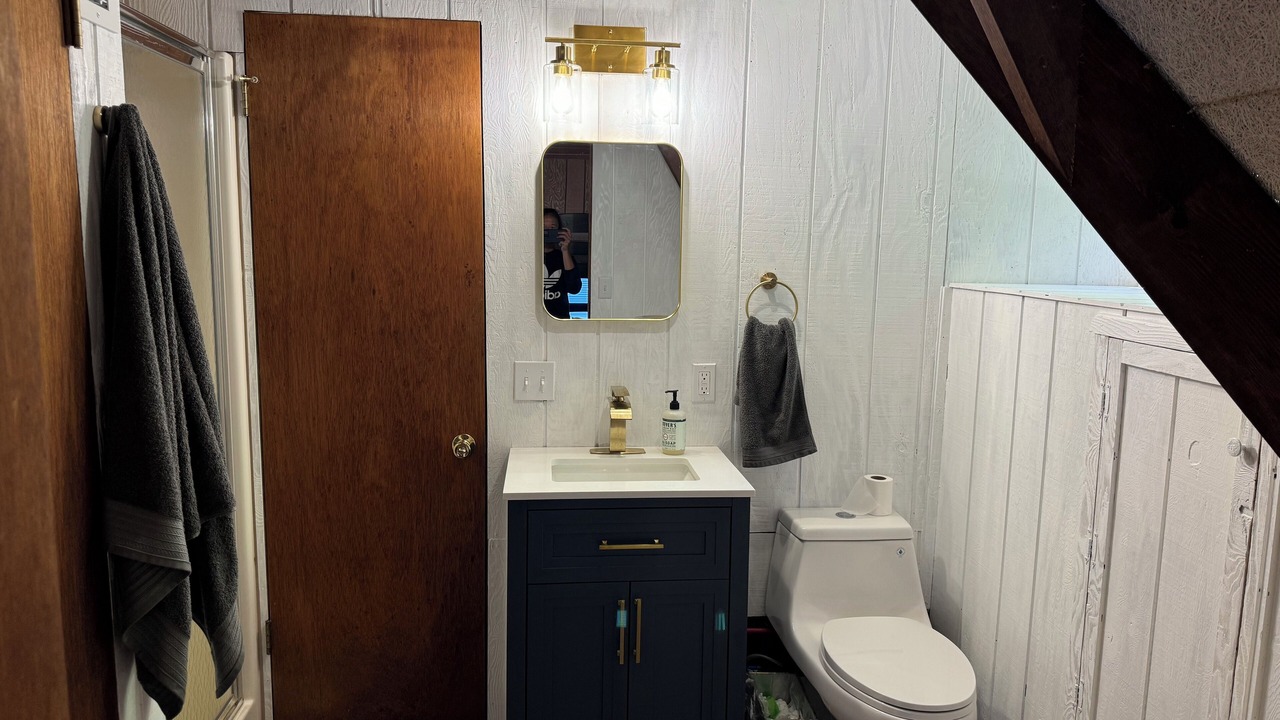 Photo of Bathroom in Innsbrook