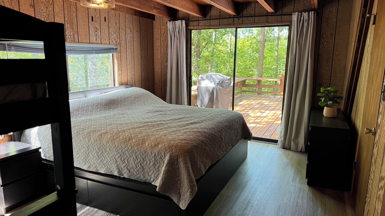 Photo of Bedroom in Innsbrook
