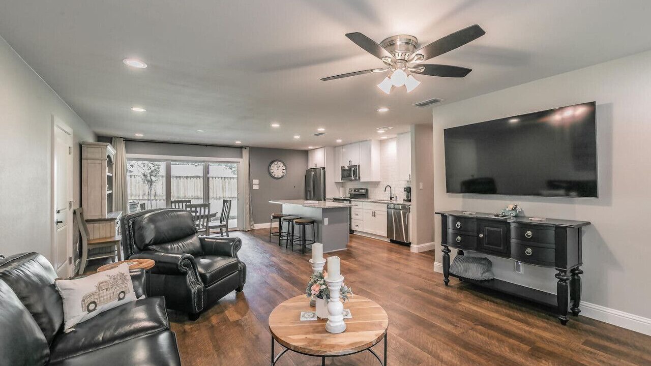 Photo of Livingroom in Arlington
