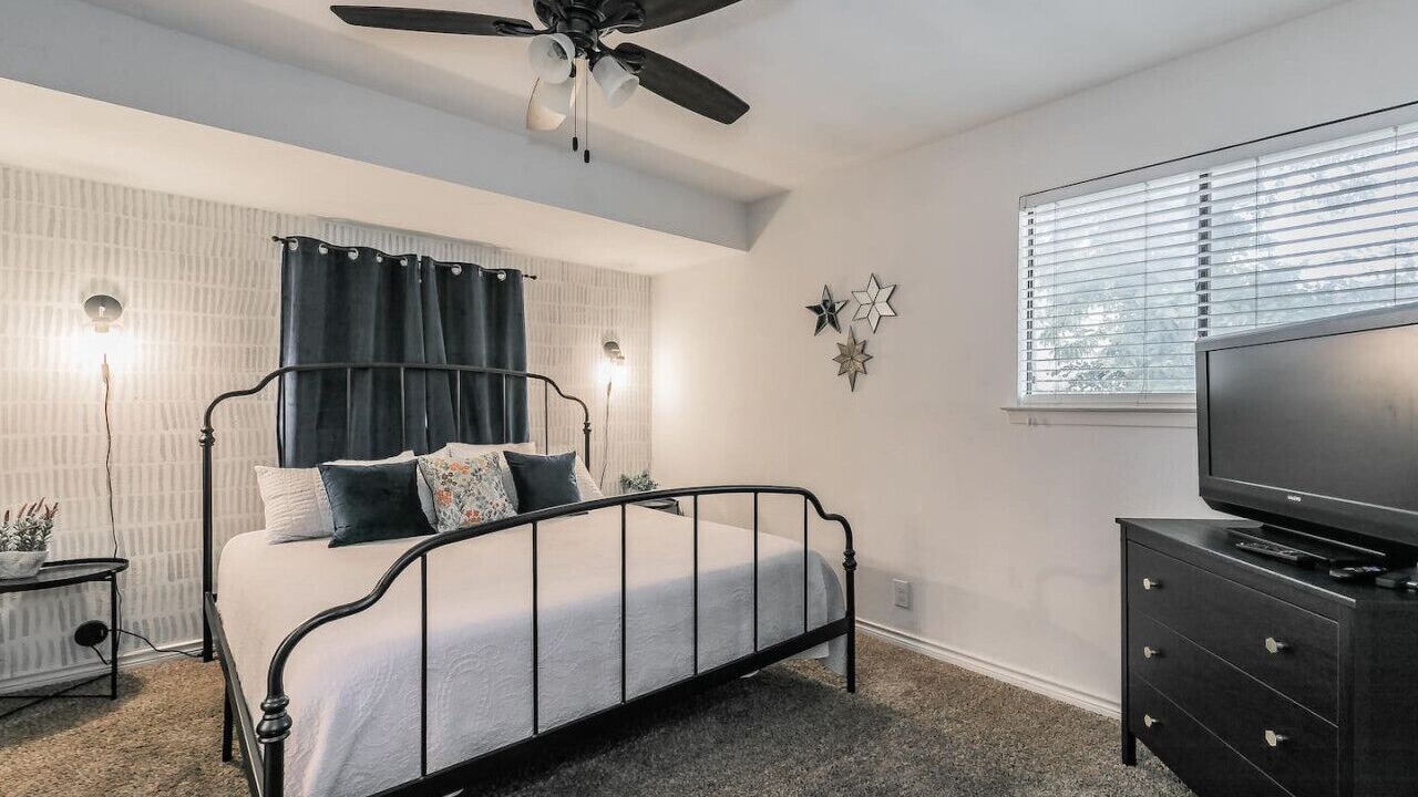 Photo of Bedroom in Arlington