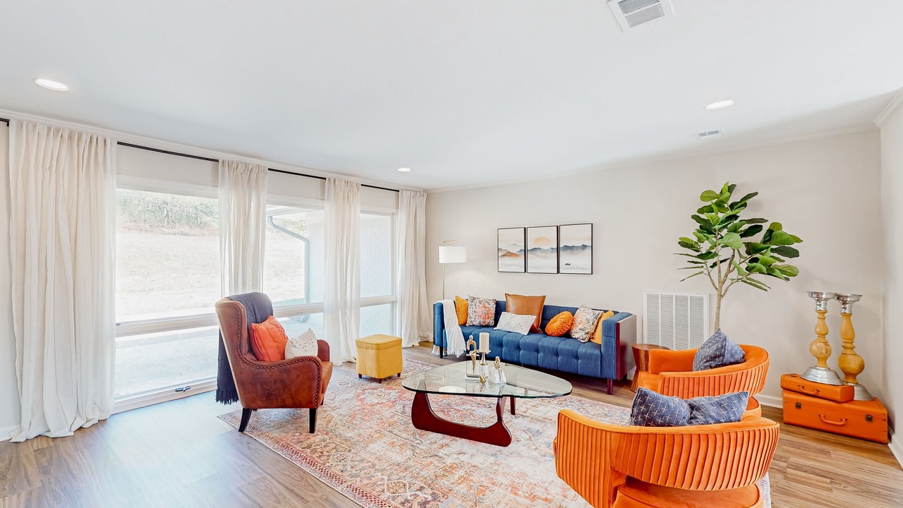 Photo of Livingroom in Calhoun