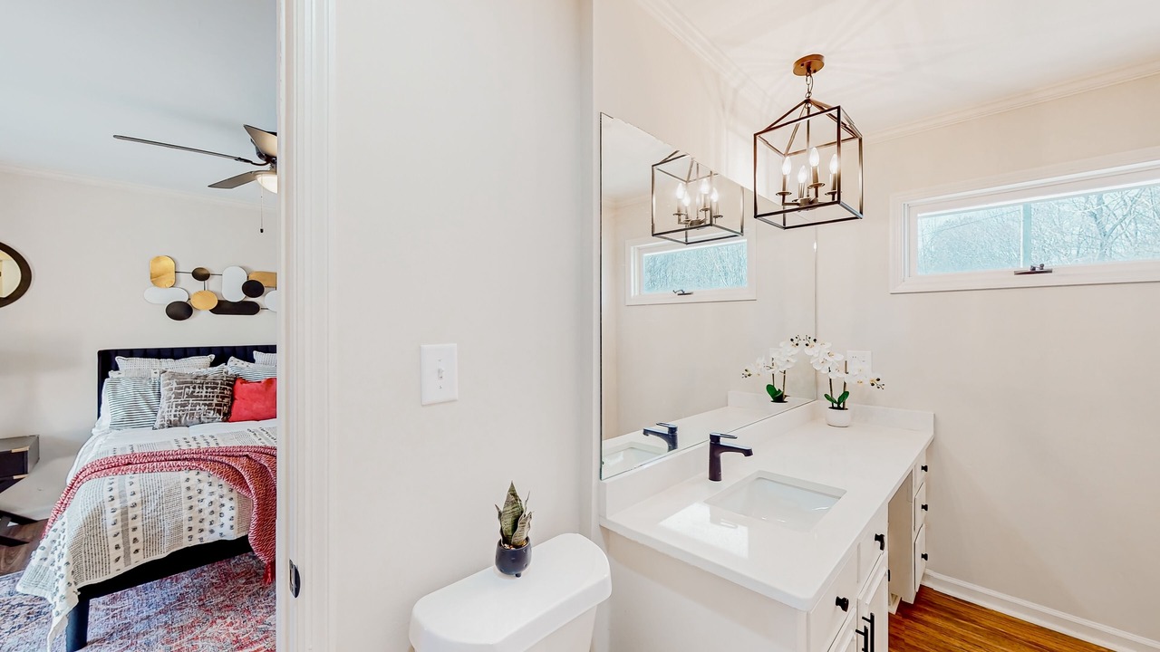 Photo of Bathroom in Calhoun
