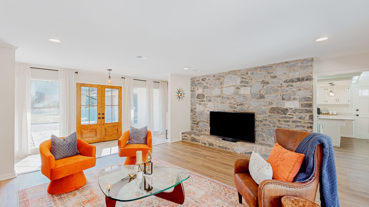 Photo of Livingroom in Calhoun