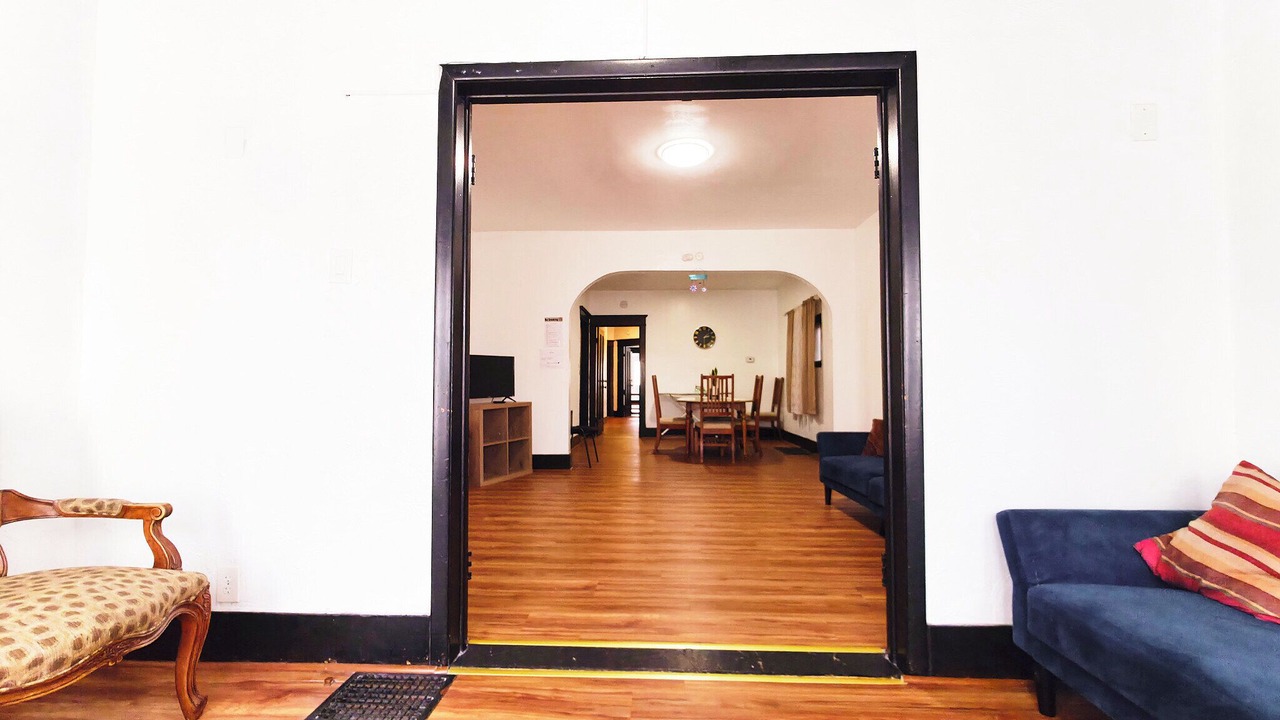 Photo of Livingroom in Cheektowaga