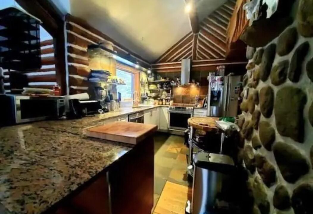 Photo of Kitchen in Ste-Lucie-des-Laurentides