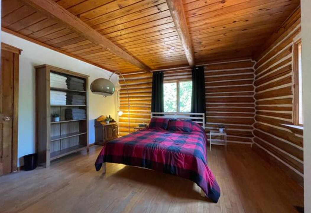 Photo of Bedroom in Ste-Lucie-des-Laurentides