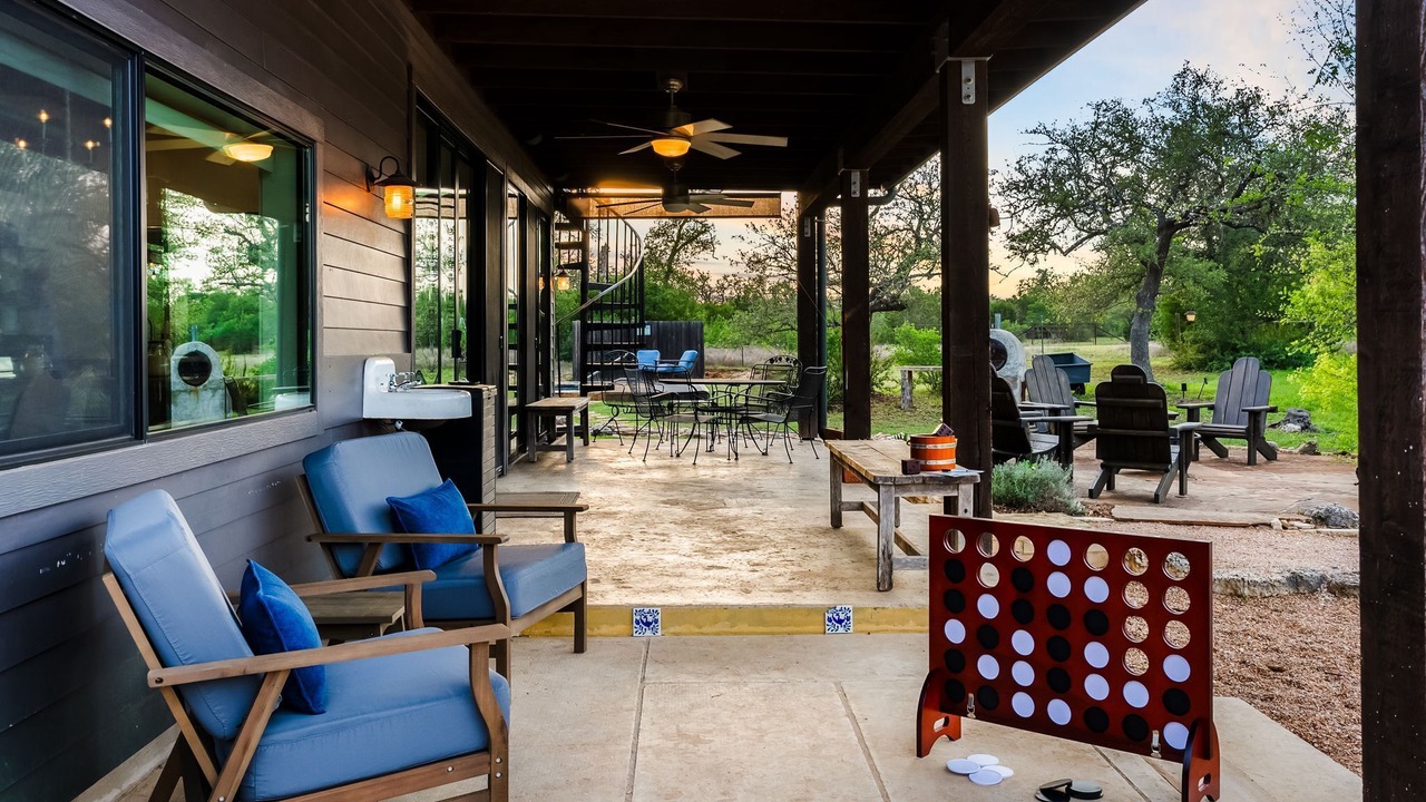 Photo of Patio Balcony in Driftwood