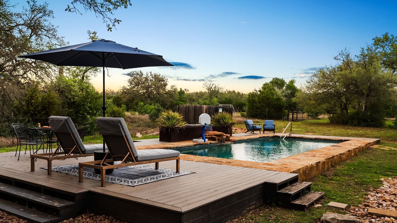 Photo of Outdoor in Driftwood