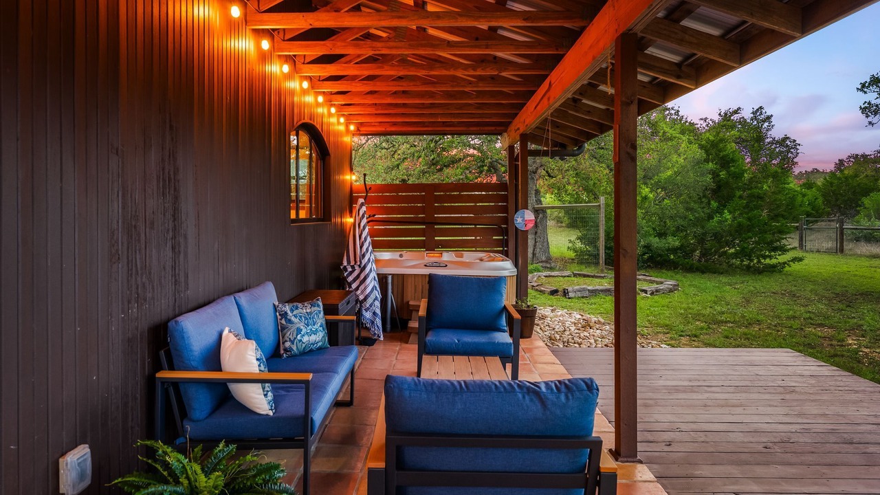 Photo of Patio Balcony in Driftwood