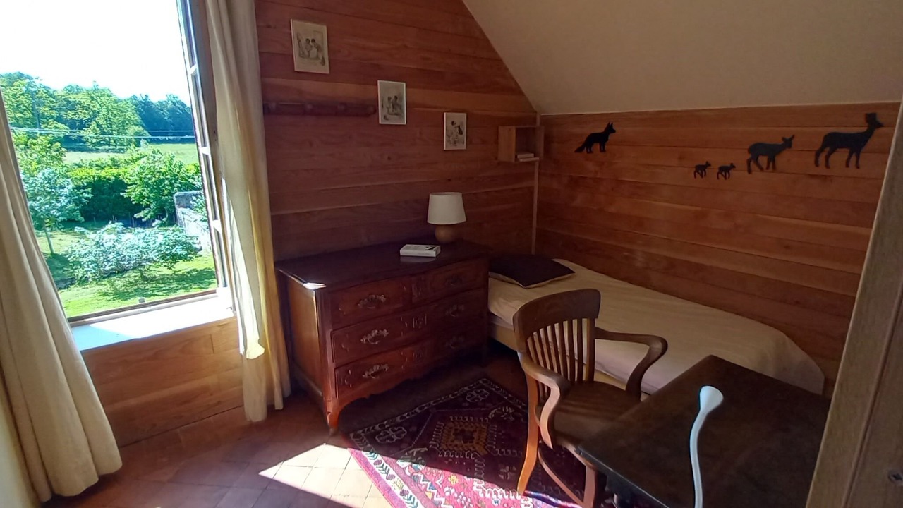 Photo of Bedroom in Toury-sur-Jour