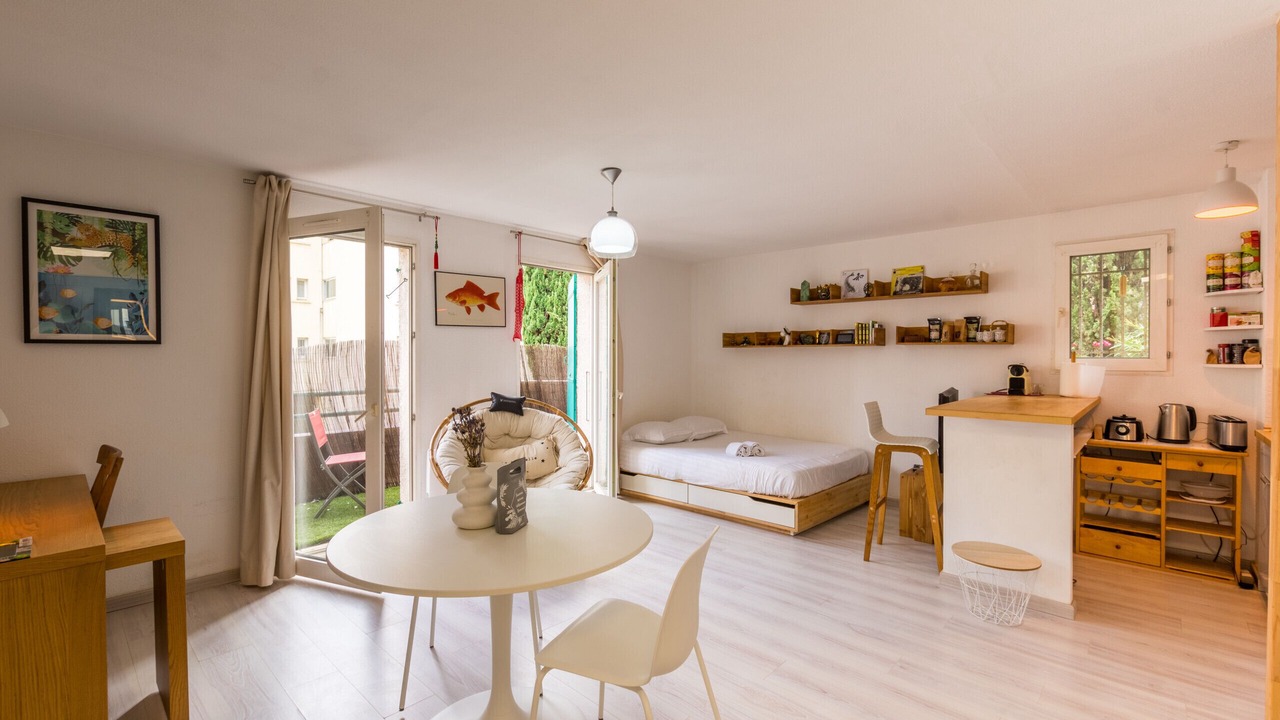 Photo of Bedroom in Hopitaux-Facultes