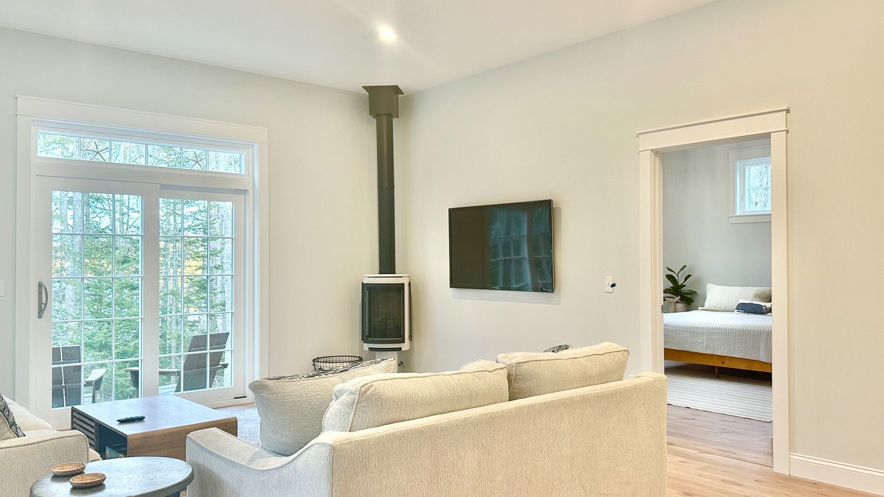 Photo of Livingroom in Lamoine