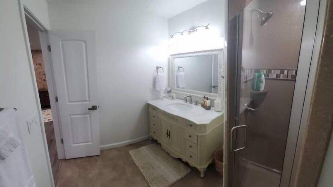 Photo of Bathroom in Anadarko