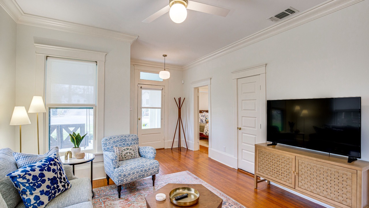 Photo of Livingroom in Tyler
