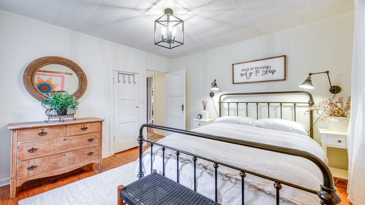 Photo of Bedroom in Farmville