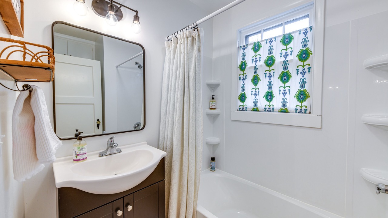 Photo of Bathroom in Farmville
