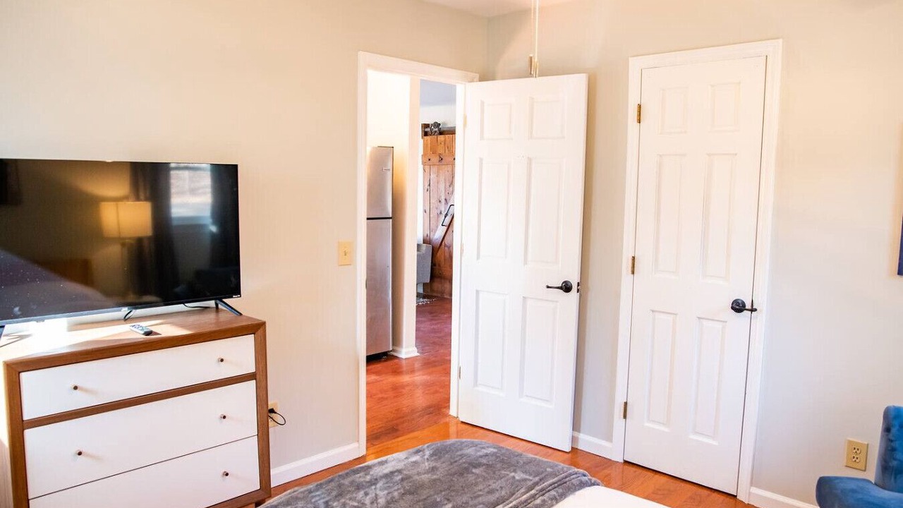 Photo of Bedroom in Roxboro