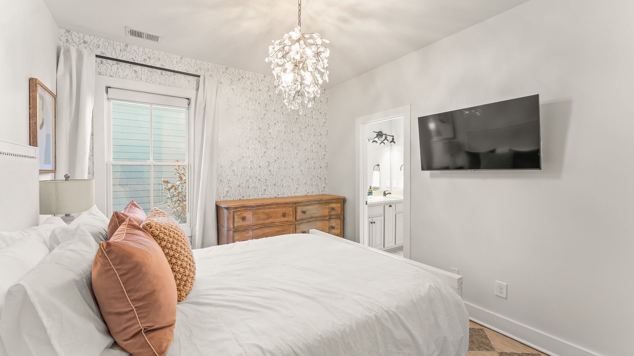 Photo of Bedroom in Chattahoochee Hills