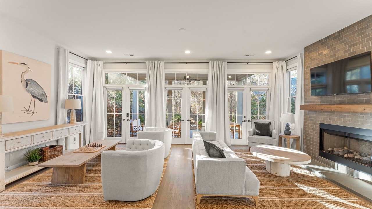Photo of Livingroom in Chattahoochee Hills