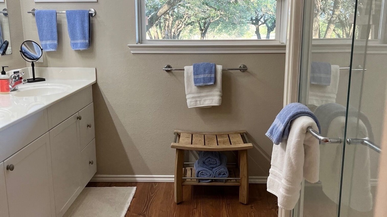 Photo of Bathroom in Goldthwaite