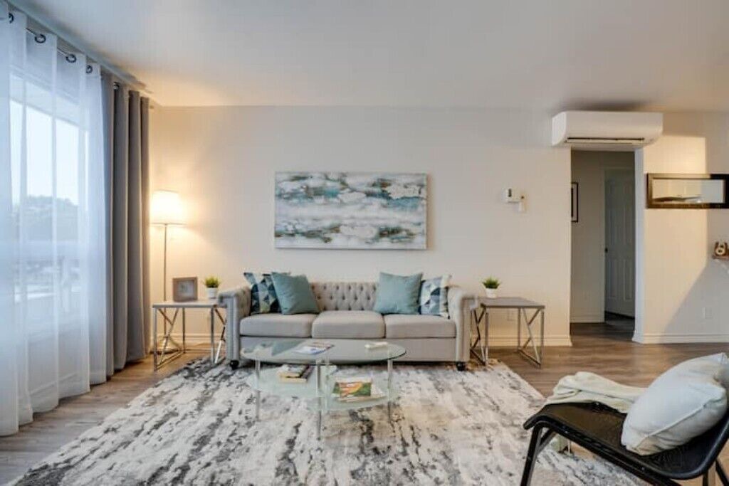 Photo of Livingroom in Brantford