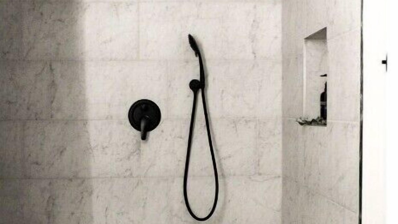 Photo of Bathroom in Finger