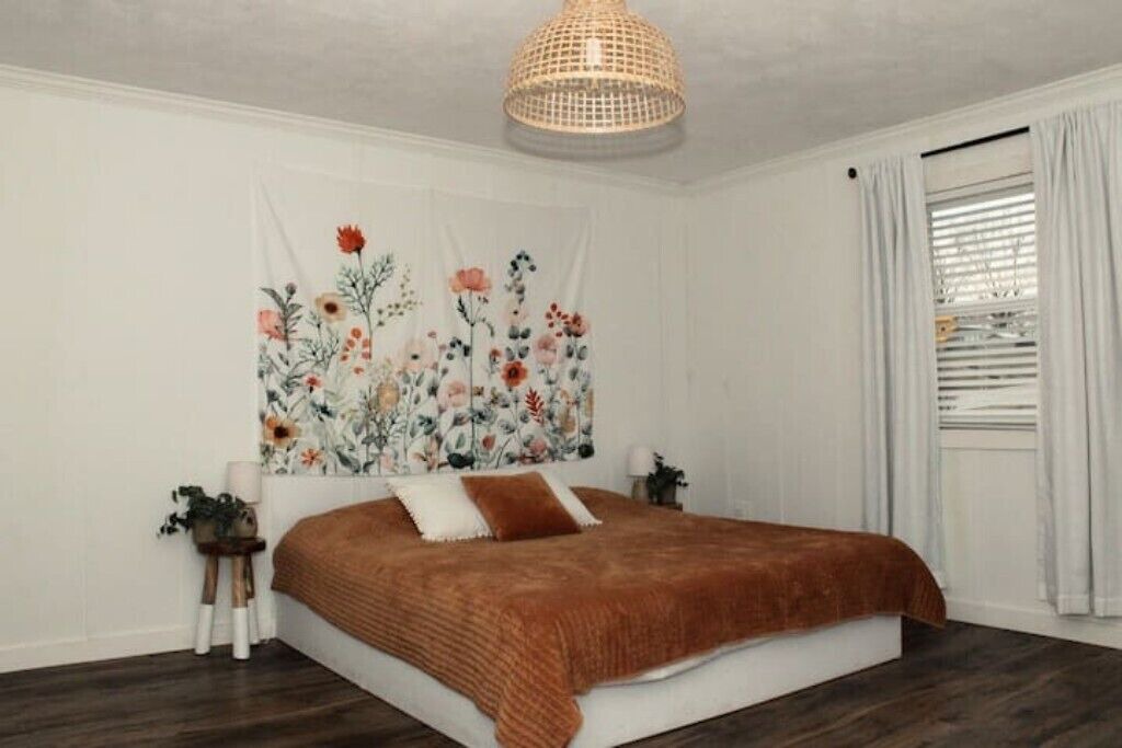 Photo of Bedroom in Finger