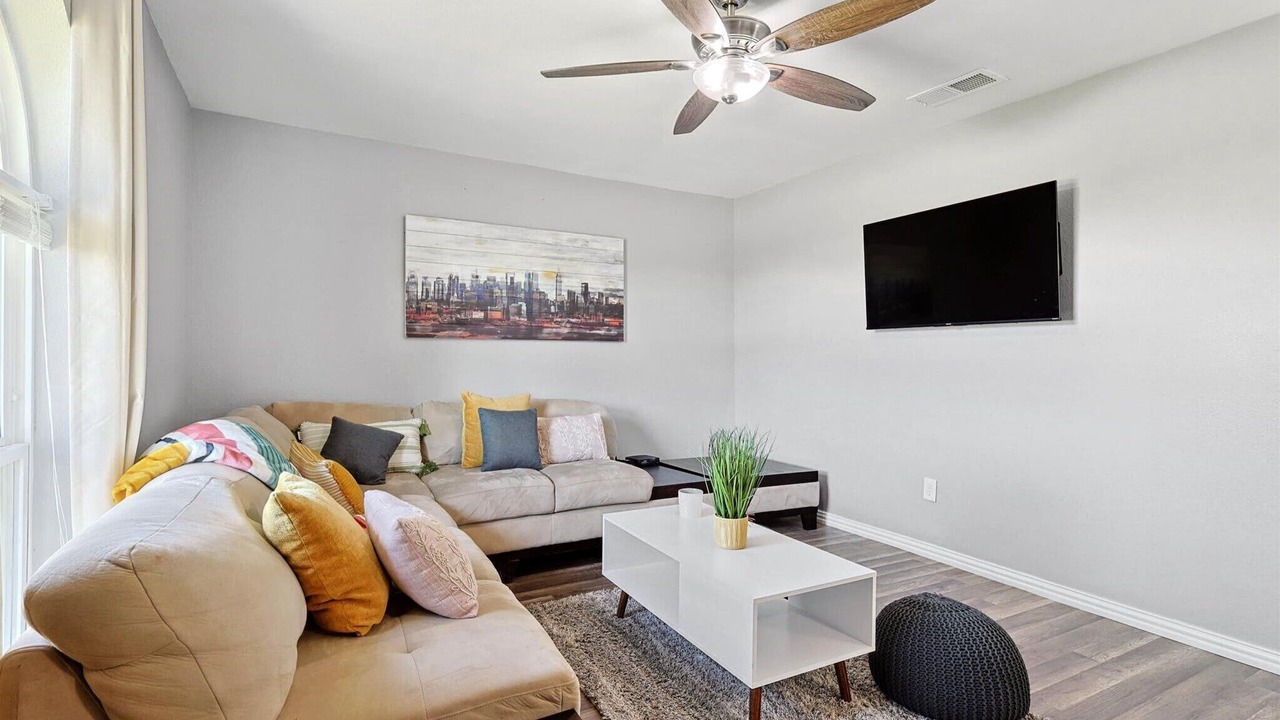 Photo of Livingroom in Mesquite