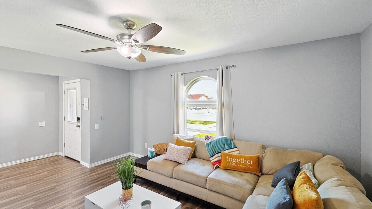 Photo of Livingroom in Mesquite