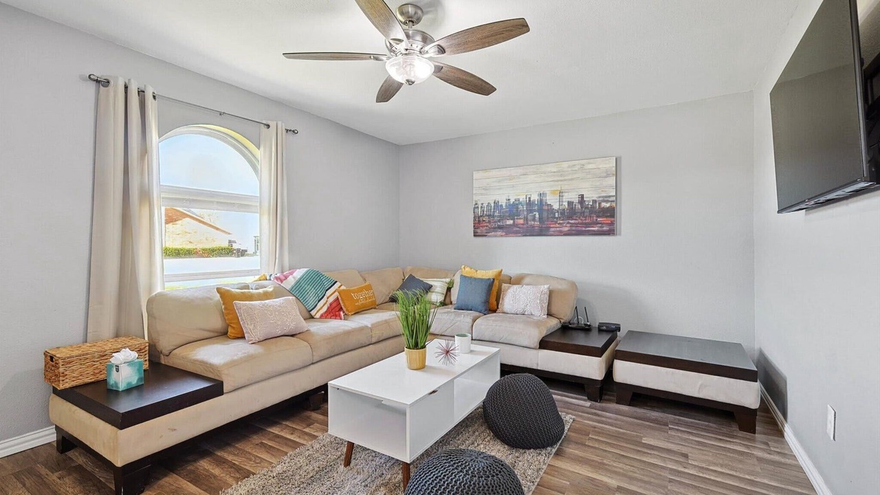 Photo of Livingroom in Mesquite