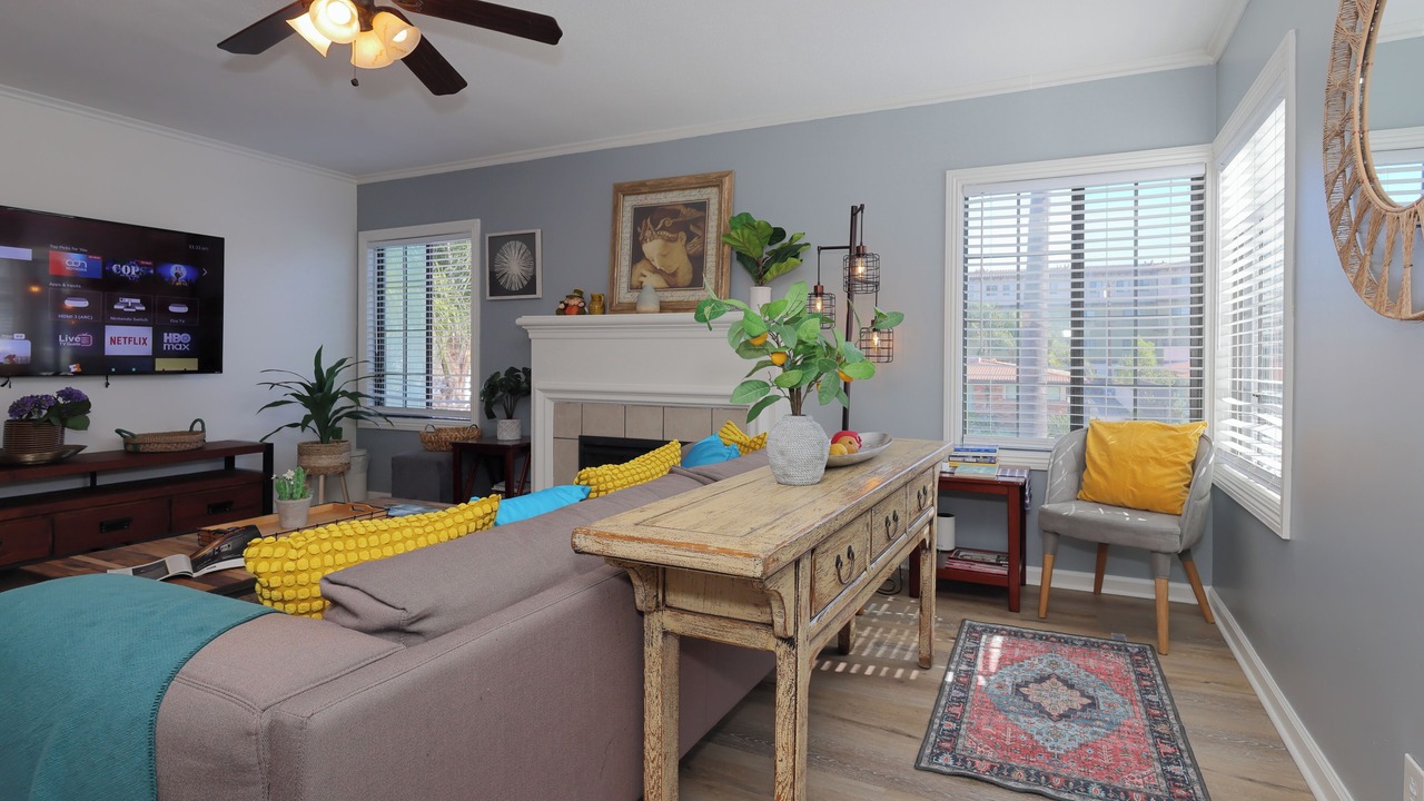 Photo of Livingroom in Santa Ana
