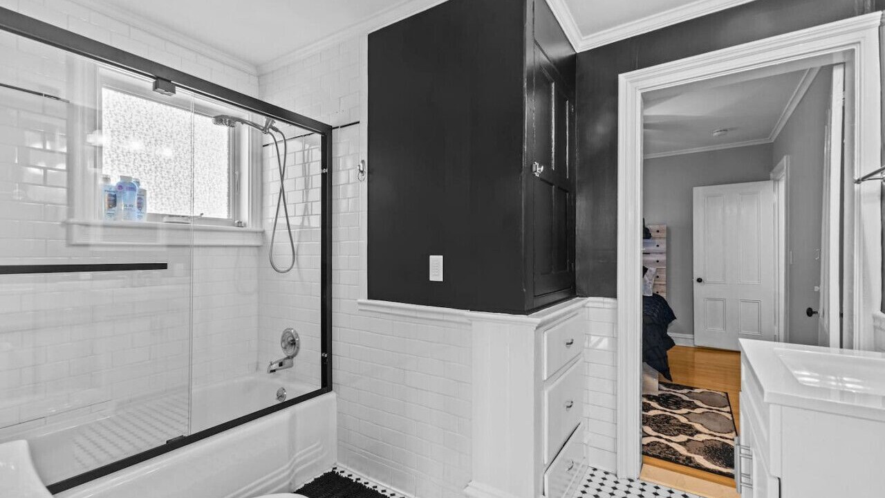 Photo of Bathroom in Old North End