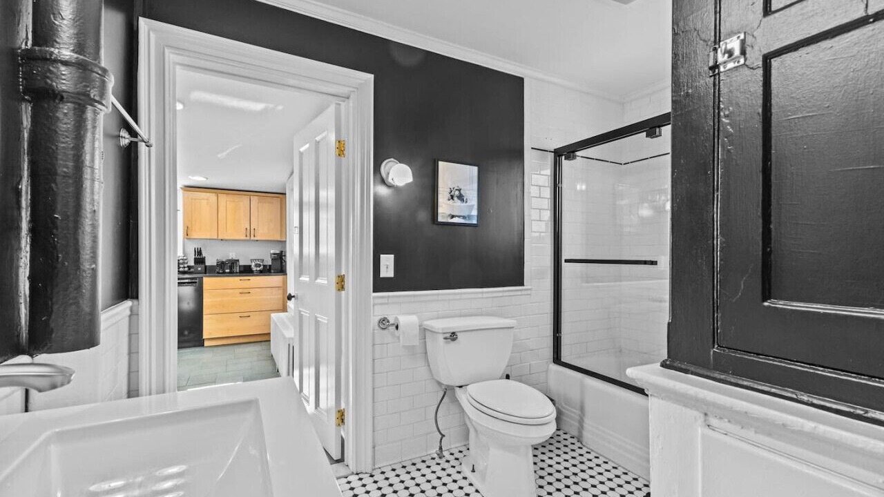 Photo of Bathroom in Old North End