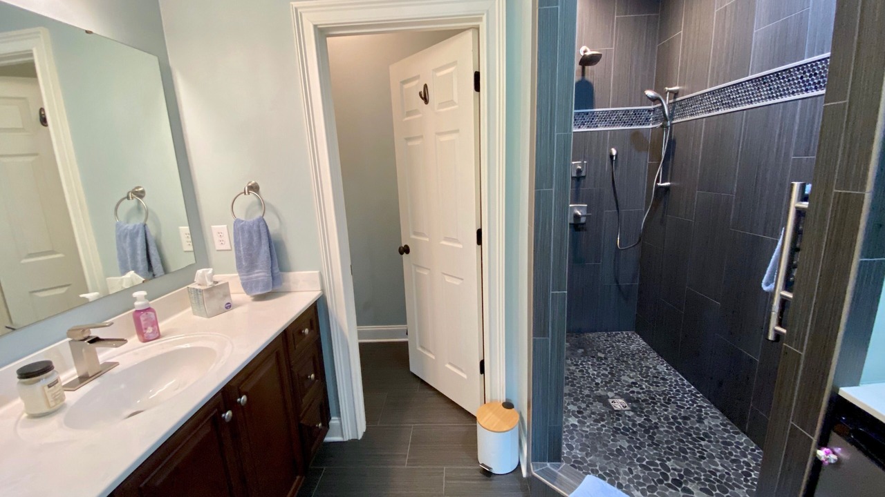Photo of Bathroom in Greenville Downtown