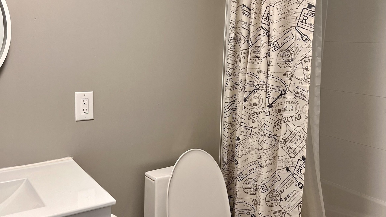 Photo of Bathroom in Niagara Falls