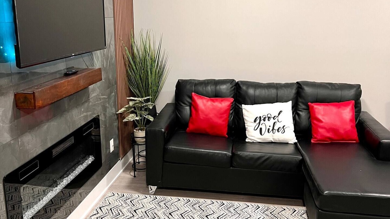 Photo of Livingroom in Niagara Falls
