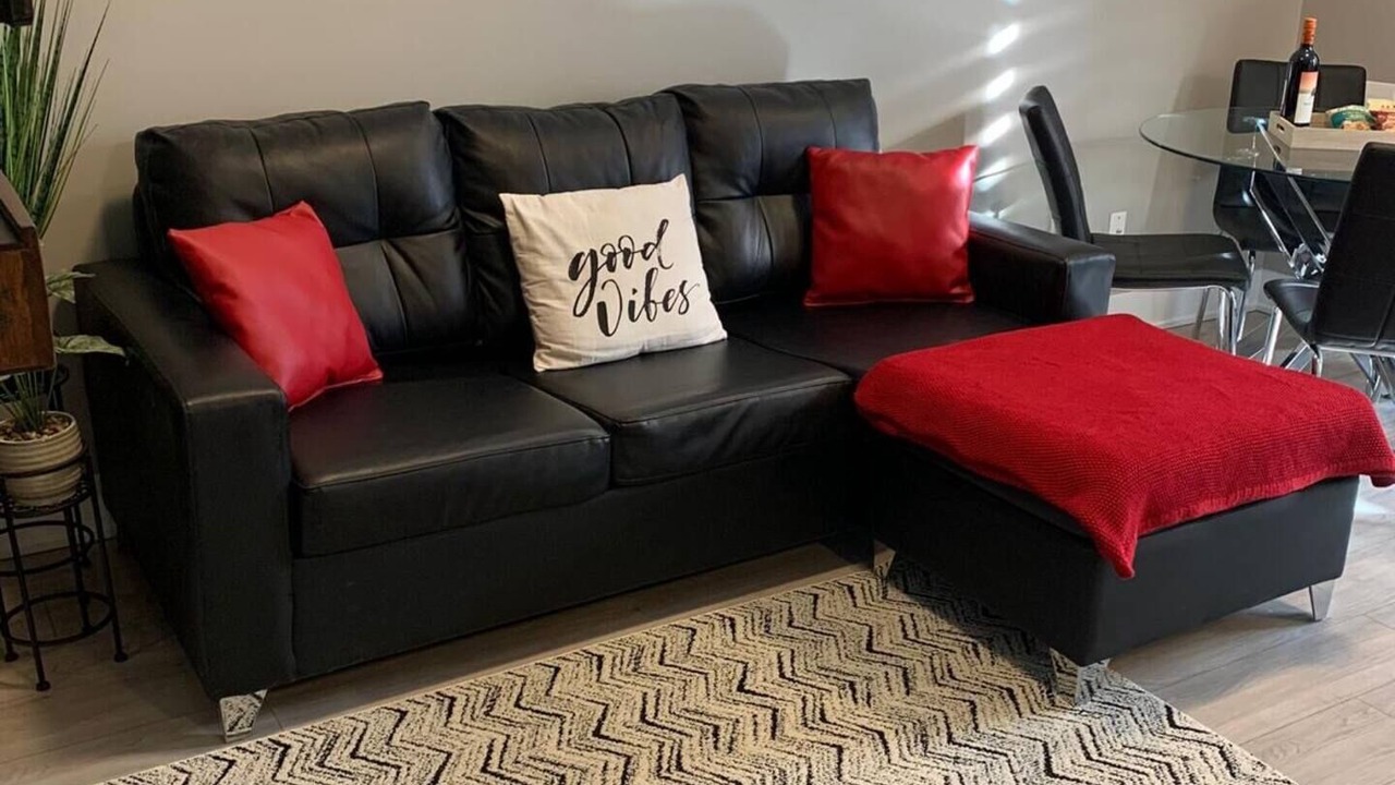 Photo of Livingroom in Niagara Falls