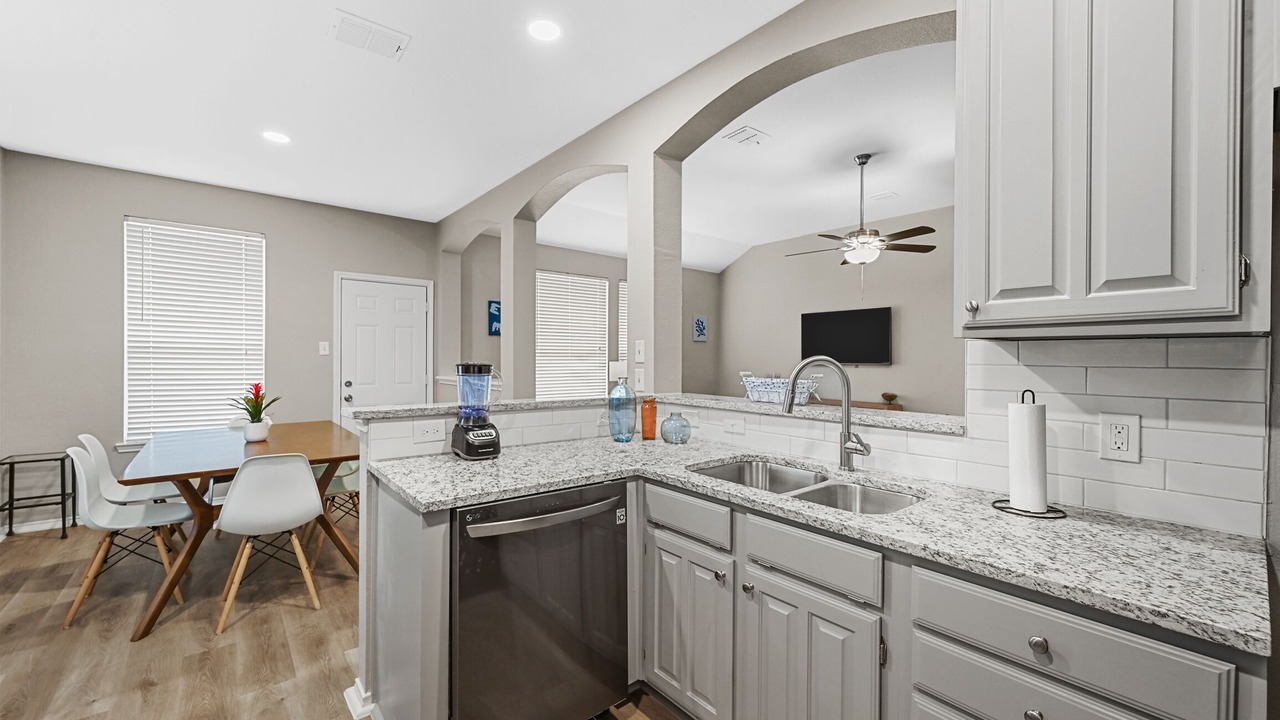 Photo of Kitchen in Corinth