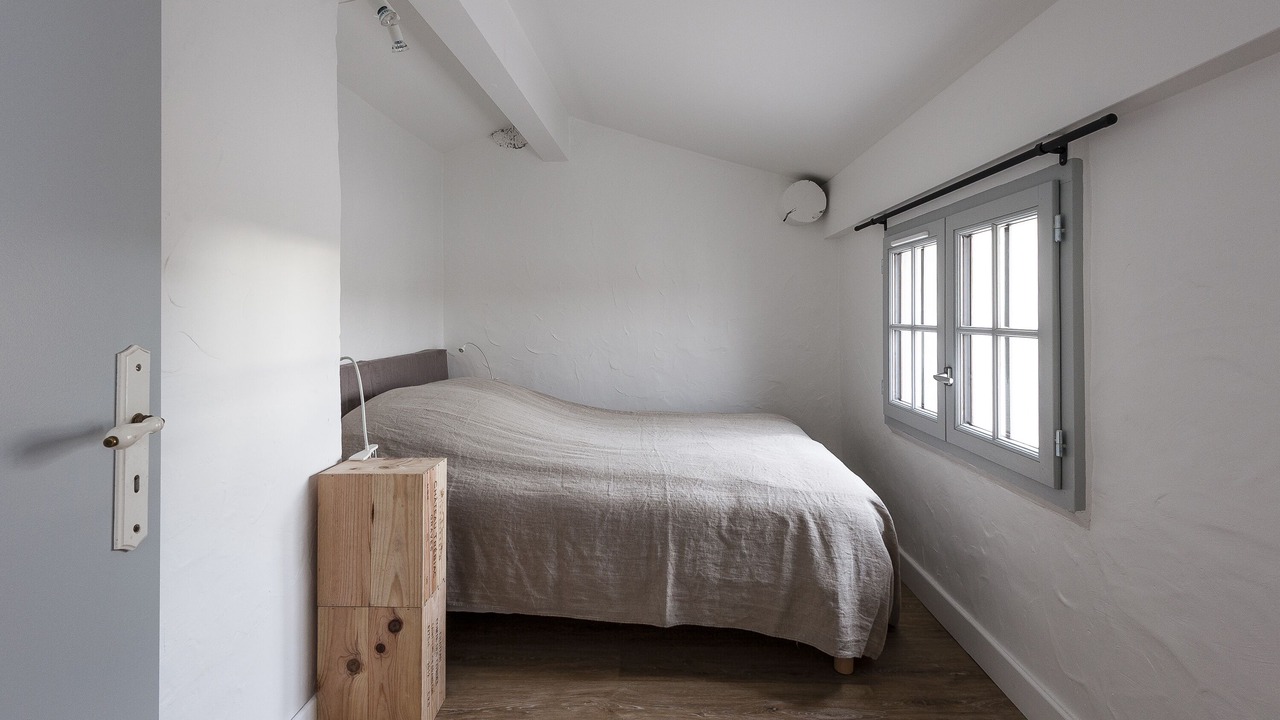 Photo of Bedroom in Aigues-Mortes Medieval City