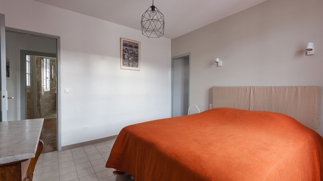 Photo of Bedroom in Aigues-Mortes Medieval City