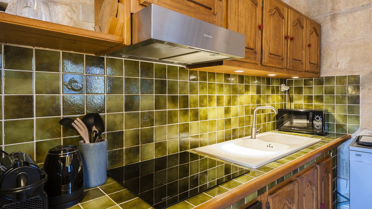 Photo of Kitchen in Aigues-Mortes Medieval City