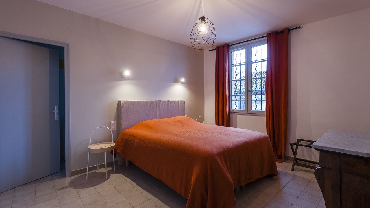 Photo of Bedroom in Aigues-Mortes Medieval City