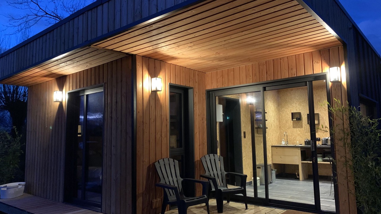 Photo of Outdoor in Saint-Quentin-en-Tourmont