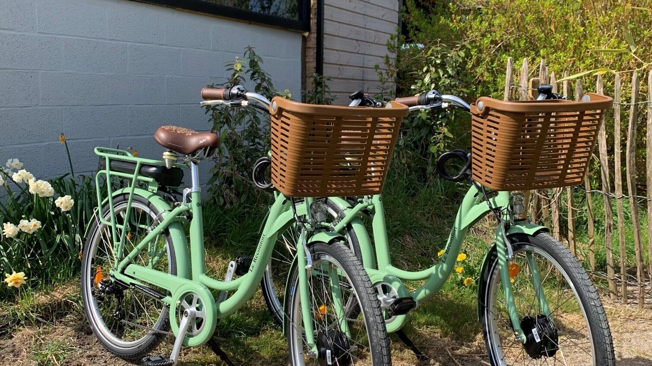 Photo of Outdoor in Saint-Quentin-en-Tourmont