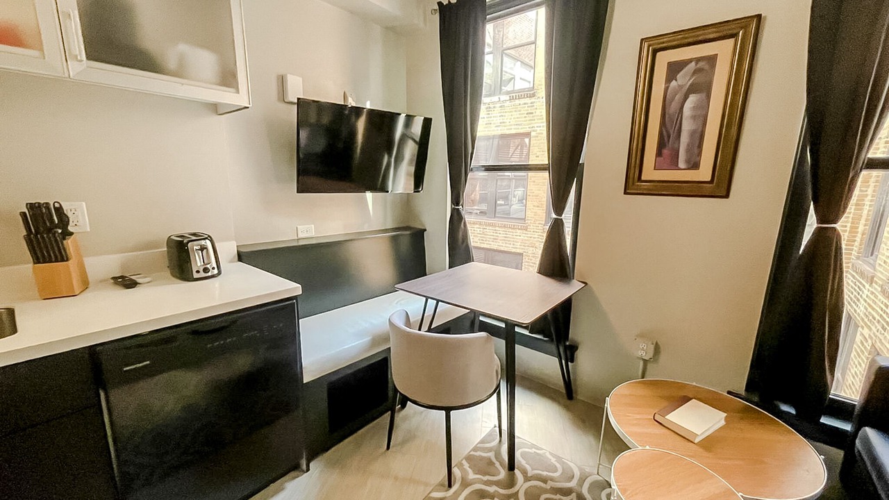 Photo of Others in Downtown Springfield