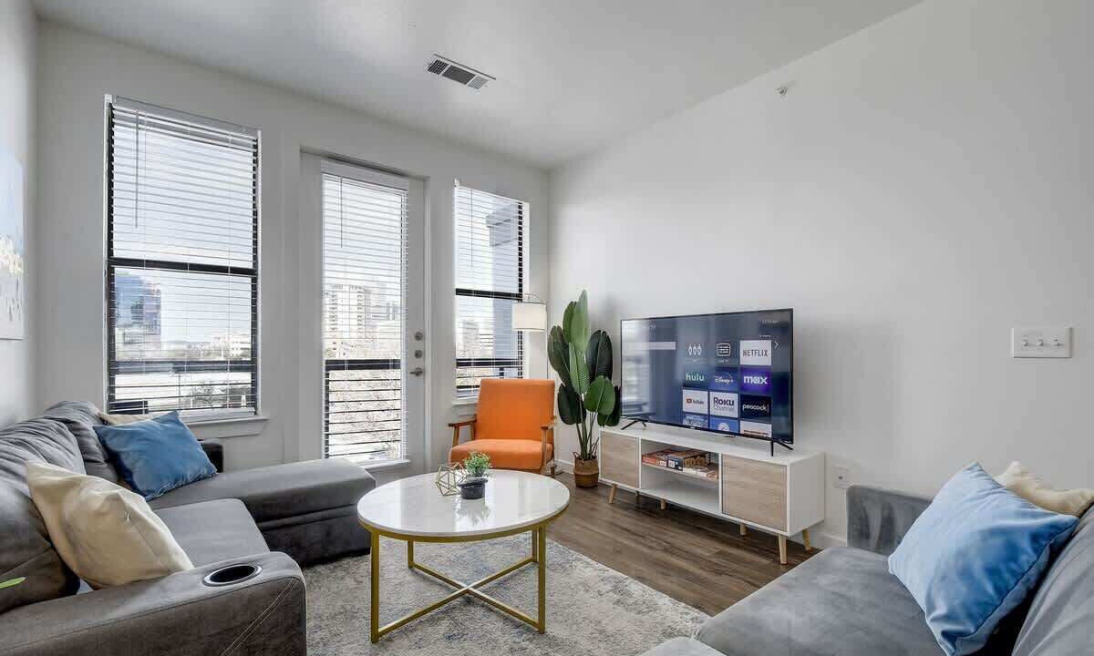 Photo of Livingroom in Downtown Austin