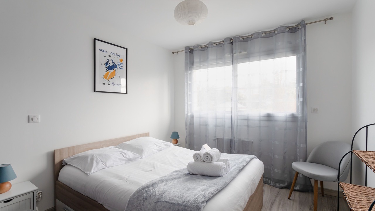 Photo of Bedroom in Rotheneuf-Le Pont