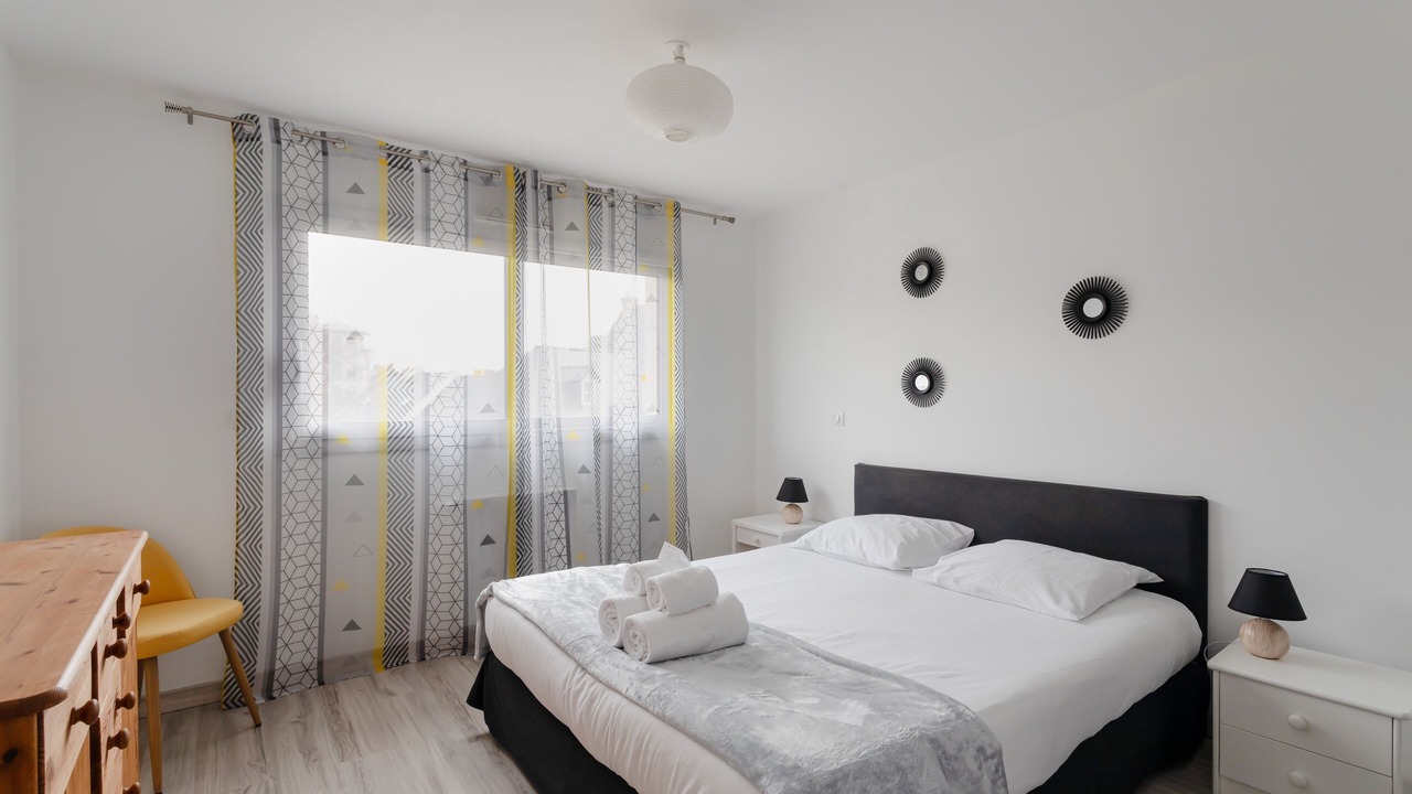 Photo of Bedroom in Rotheneuf-Le Pont